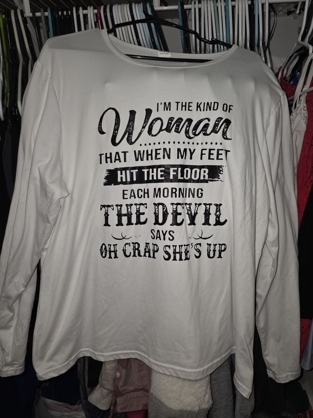 White Long-Sleeve Graphic Tee - I'm the Kind of Woman